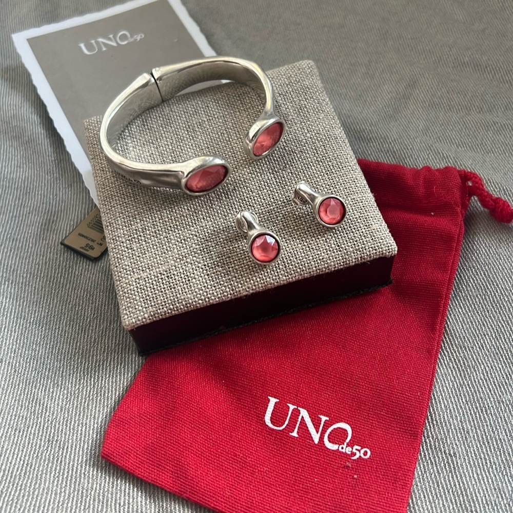 Uno Earrings and cuff with Swarovski Chrystal, offered as a set.